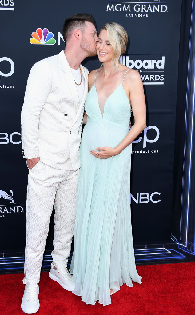 Tyler Hubbard, Hayley Stommel, 2019 Billboard Music Awards, Couples, Arrivals